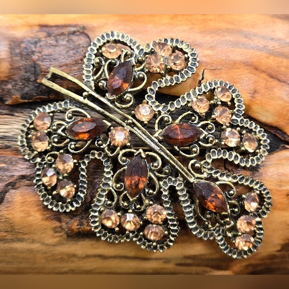 Leaf Brooch Antiqued Gold Tone Brown & Lt Orange Rhinestones 2" X 2.75" 🍁 - Picture 1 of 4
